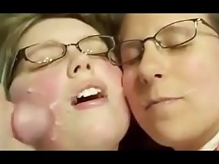 BBW Amateur Teen Share Facials