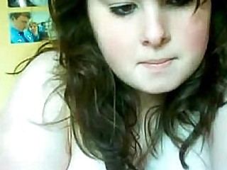 sexy chubby teen masturbates..